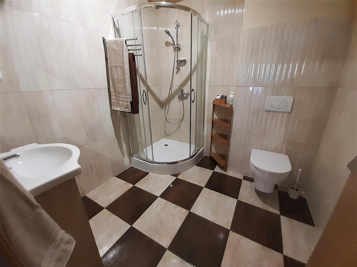 Pokoje Za Kinem Duszniki Zdroj Luaran gambar